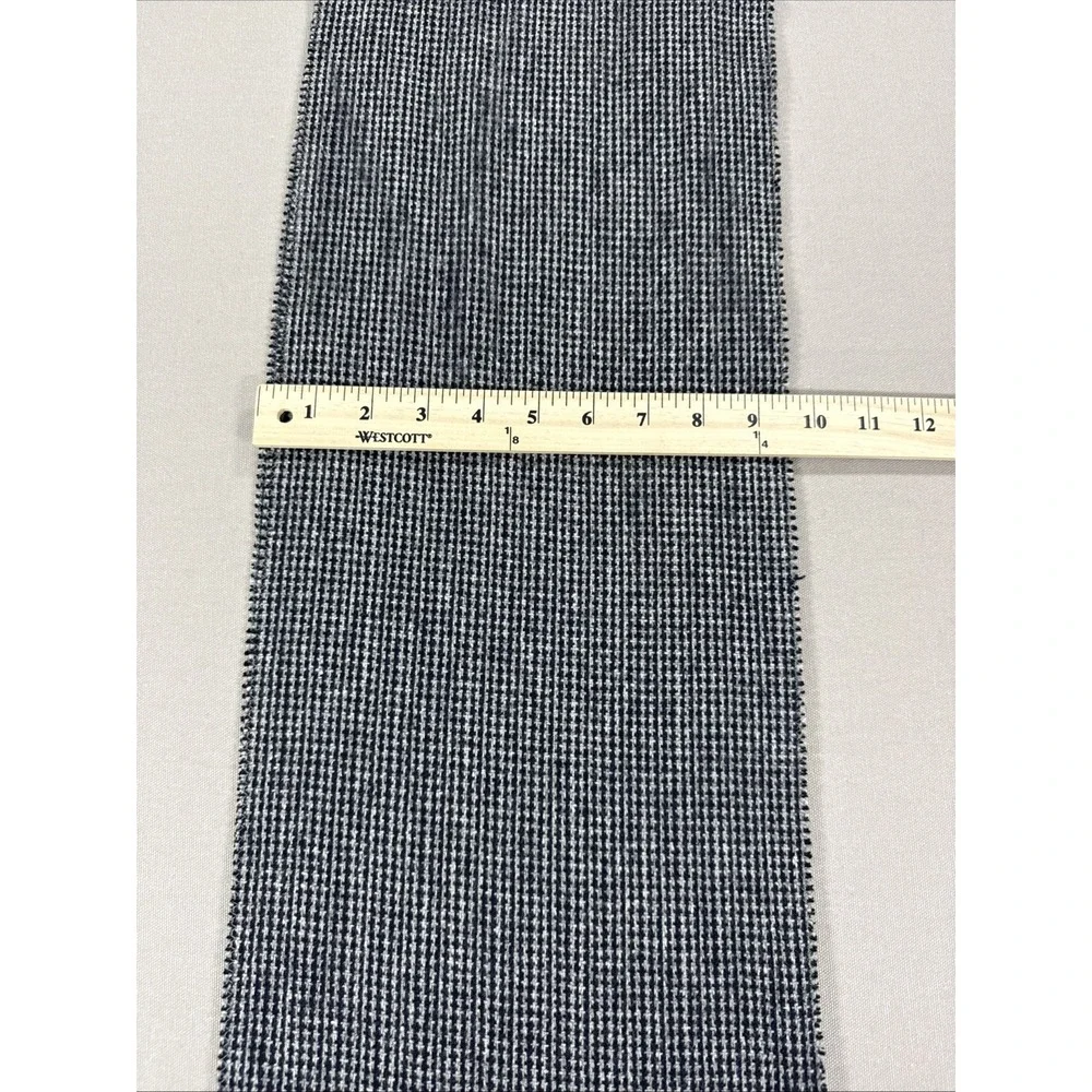 Magee Tweed Scarf Handwoven Black Gray Small Houndstooth Fringe Outdoor Preppy